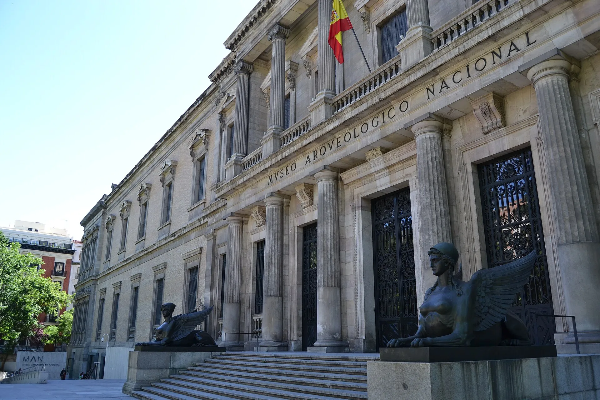 Fachada del Museo Arqueológico Nacional en Madrid