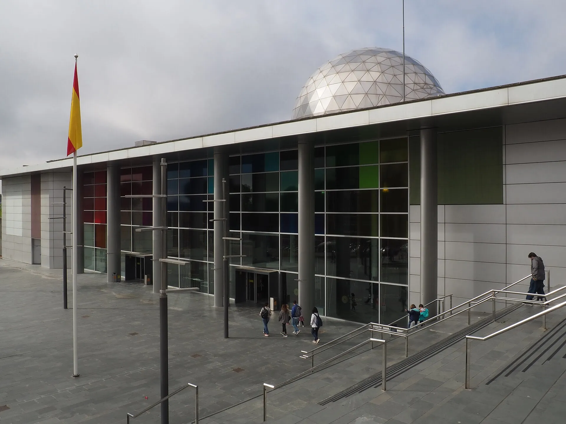 Edificio del Museo Nacional de Ciencia y Tecnología en Alcobendas